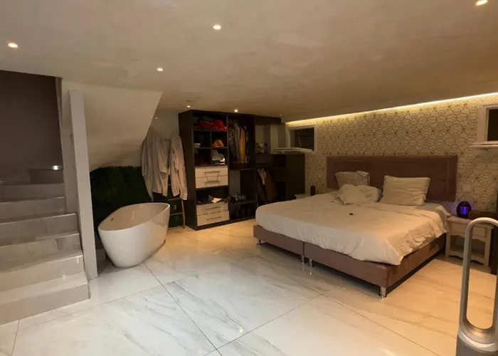 Salamandre Villa *